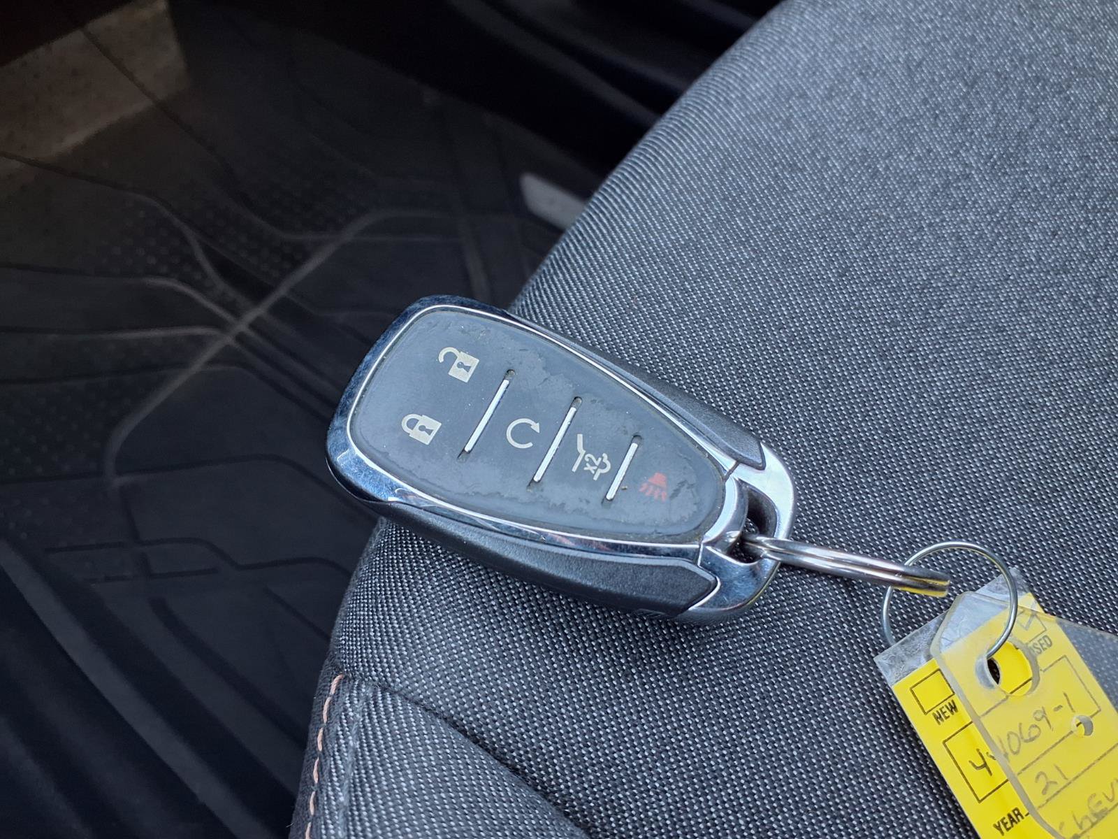 Used 2021 Chevrolet Equinox LT FWD image 16