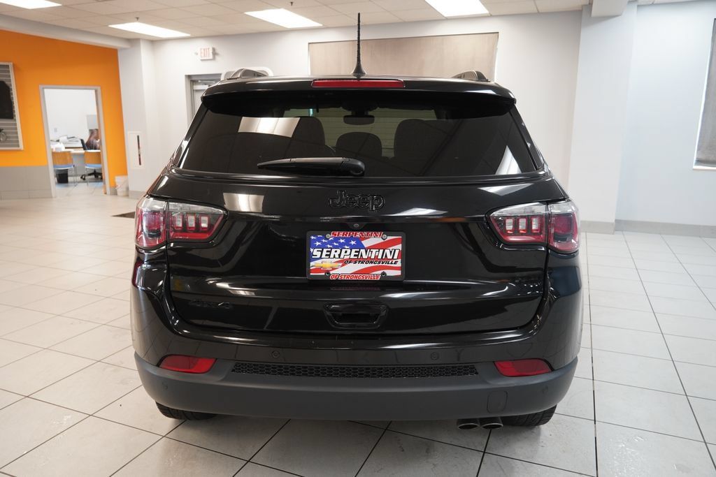 Used 2018 Jeep Compass Latitude w/ Popular Equipment Group AWD/4WD image 8