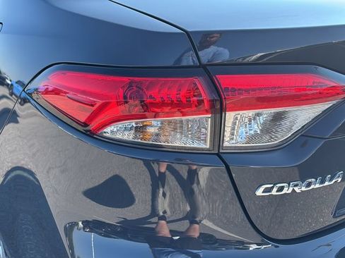 Used 2026 Toyota Corolla LE w/ LE Premium Package FWD image 28