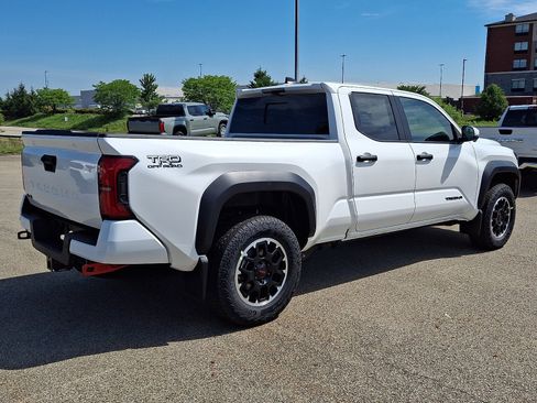 New 2026 Toyota Tacoma TRD Off-Road AWD/4WD image 4