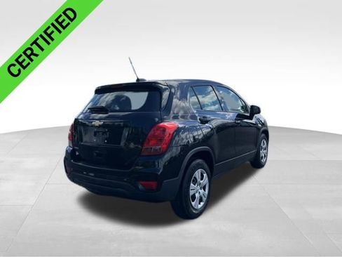 Used 2017 Chevrolet Trax LS FWD image 6