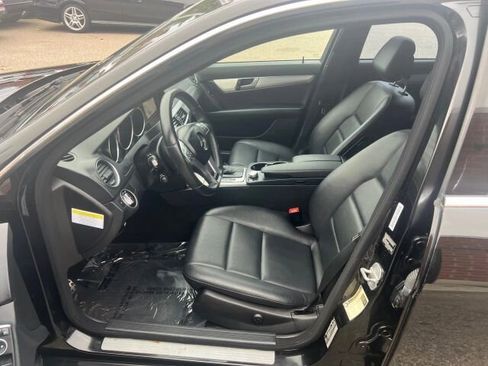 Used 2013 Mercedes-Benz C 300 4MATIC Sedan image 9