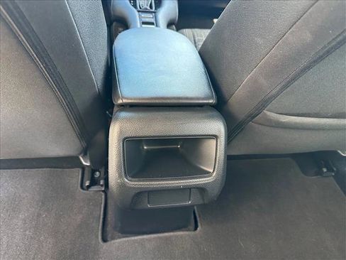 Used 2023 Honda HR-V LX image 25