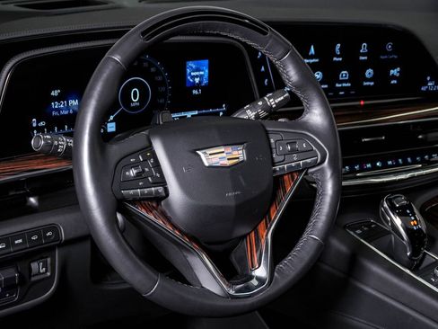 Used 2024 Cadillac Escalade Premium Luxury w/ Performance Package image 23