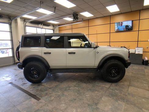New 2026 Ford Bronco Outer Banks w/ Sasquatch Package AWD/4WD image 8