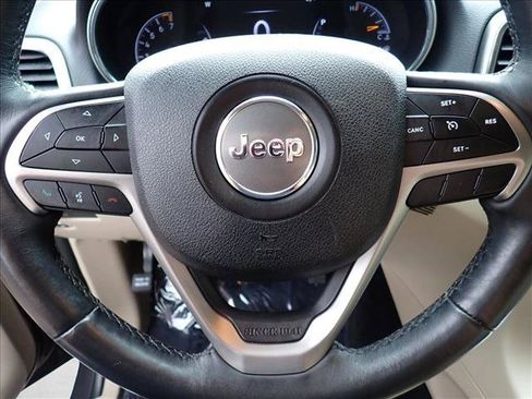 Used 2018 Jeep Grand Cherokee Limited AWD/4WD image 18