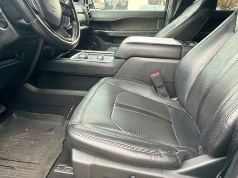 Certified 2019 Ford Expedition Limited AWD/4WD image 15