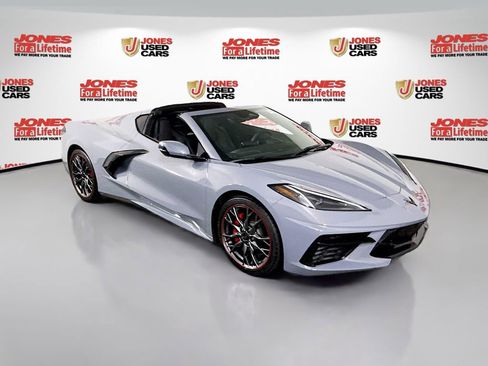 Used 2025 Chevrolet Corvette Stingray Coupe w/ 1LT image 18