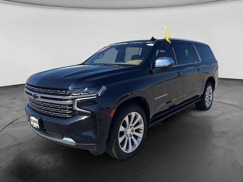 Used 2023 Chevrolet Suburban Premier AWD/4WD image 6