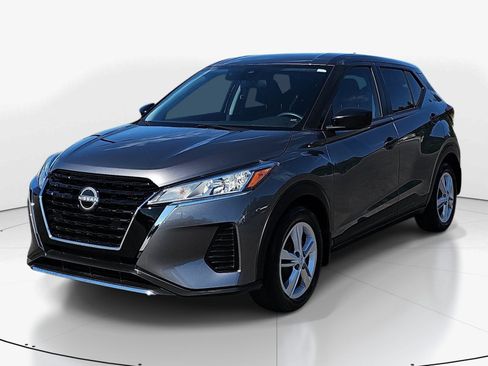 Used 2023 Nissan Kicks S FWD image 8
