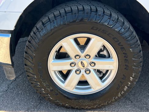 Used 2023 Ford F150 XLT w/ Equipment Group 301A Mid image 26