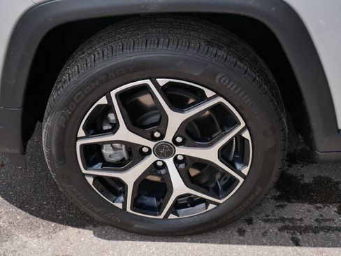 Used 2025 Jeep Compass Limited AWD/4WD image 15