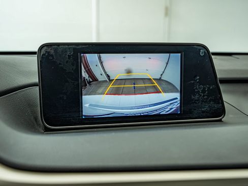 Used 2018 Lexus RX 350L AWD w/ Premium Package image 26