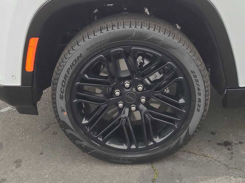 New 2026 Jeep Grand Wagoneer Limited image 16