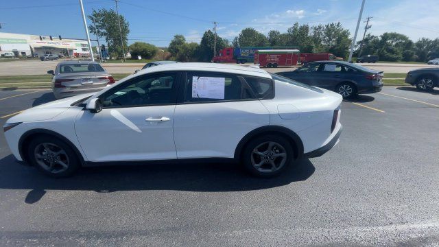 Used 2025 Kia K4 FWD image 7