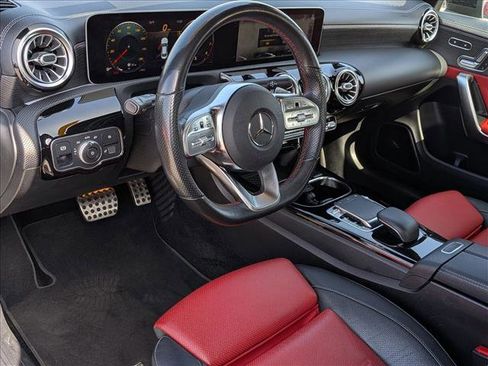 Used 2020 Mercedes-Benz CLA 250 4MATIC image 9