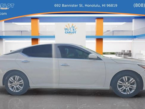 Used 2019 Nissan Altima 2.5 S FWD image 14