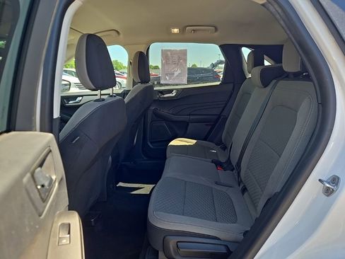 Used 2021 Ford Escape SE FWD image 9