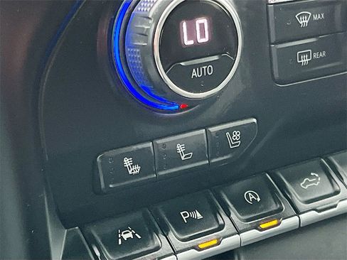 Used 2022 Chevrolet Silverado 1500 LTZ w/ Technology Package image 21