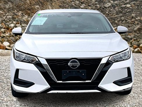 Used 2020 Nissan Sentra SV image 3