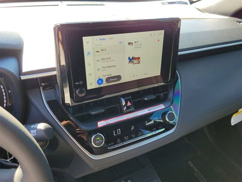 Used 2026 Toyota Corolla Cross SE image 23