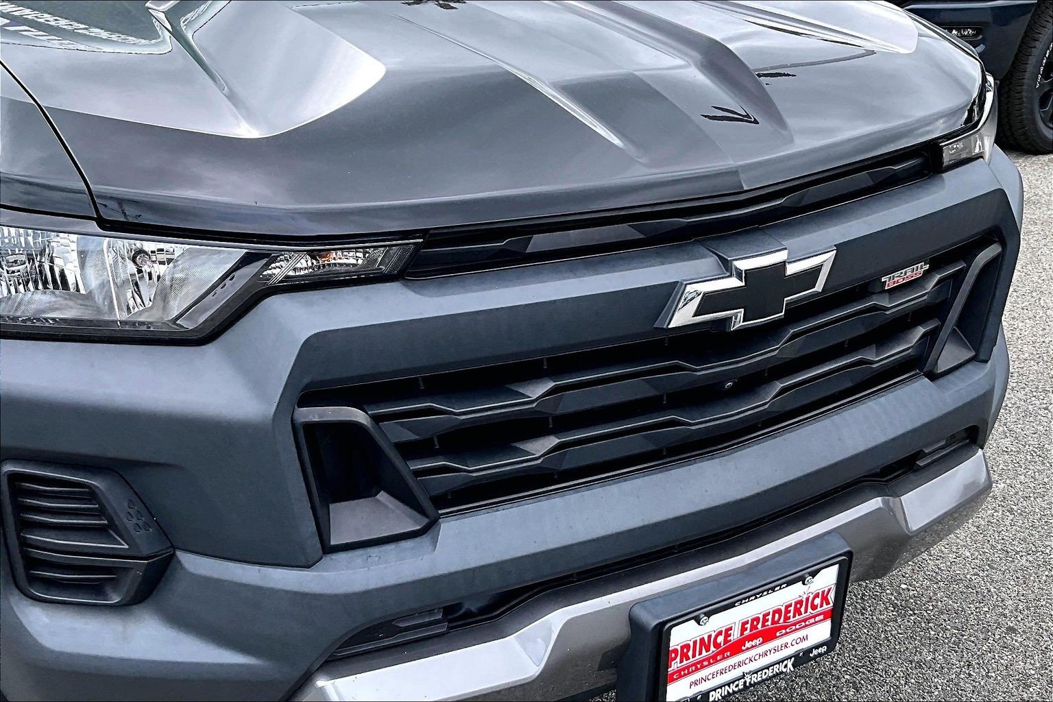 Used 2024 Chevrolet Colorado Trail Boss w/ LPO, Dark Essentials Package AWD/4WD image 25
