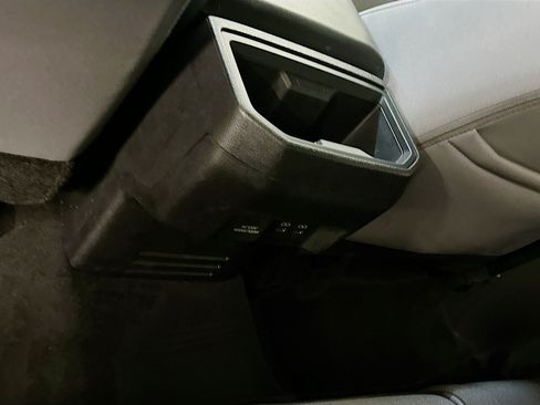 Used 2024 Toyota Tacoma TRD Off-Road w/ TRD Off Road Upgrade Package image 28