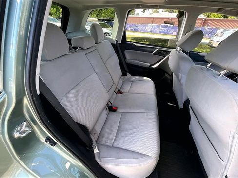 Used 2018 Subaru Forester 2.5i Premium w/ All-Weather Package AWD/4WD image 22