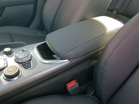 New 2025 Alfa Romeo Giulia AWD image 29