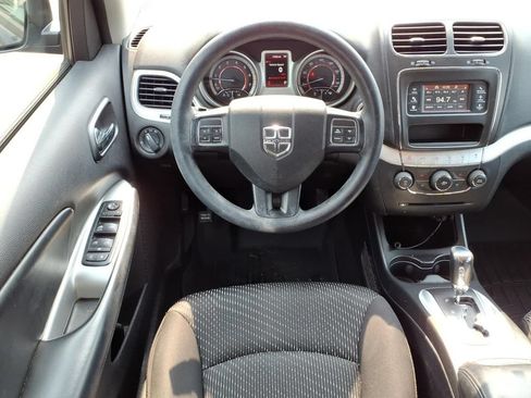 Used 2015 Dodge Journey American Value Package w/ Flexible Seating Group FWD image 11