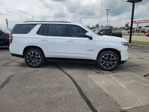 Used 2023 Chevrolet Tahoe RST w/ Luxury Package AWD/4WD image 4