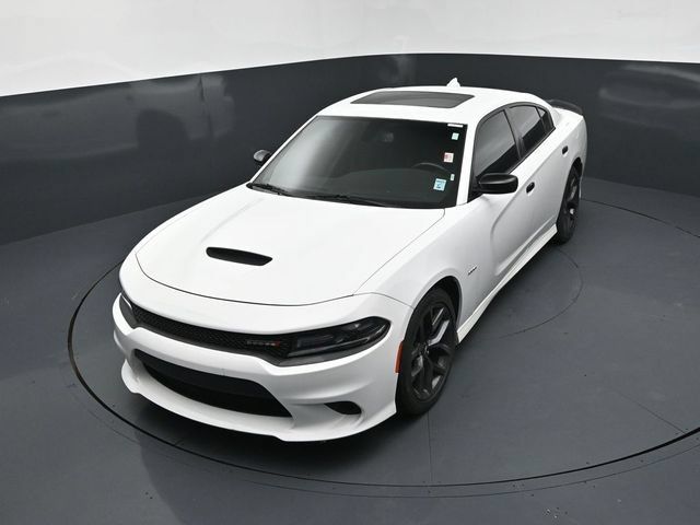 Used 2019 Dodge Charger R/T w/ Blacktop Package RWD image 14
