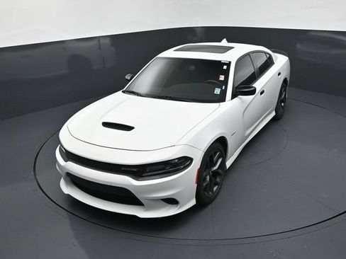 Used 2019 Dodge Charger R/T w/ Blacktop Package RWD image 14