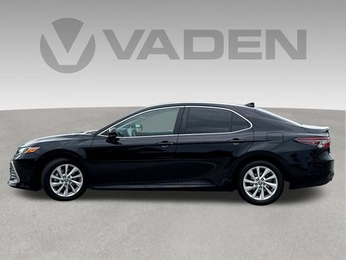 Used 2024 Toyota Camry LE FWD image 33