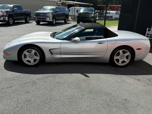 Used 1998 Chevrolet Corvette Convertible w/ Memory Pkg RWD image 4