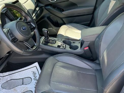 Used 2024 Subaru Crosstrek 2.5i Limited AWD/4WD image 10