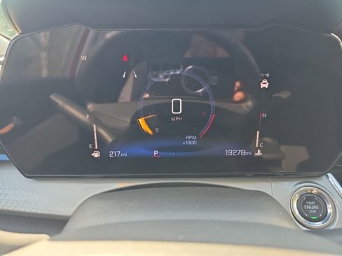 Used 2025 Chevrolet Trax LT w/ LT Convenience Package image 22