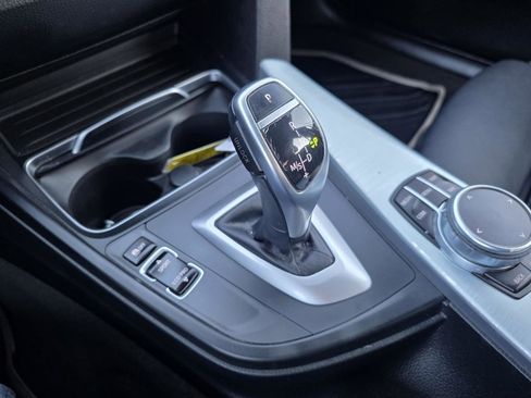 Used 2018 BMW 330i xDrive Sedan w/ Premium Package image 21