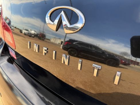 Used 2011 INFINITI G37 x w/ Premium Pkg image 12