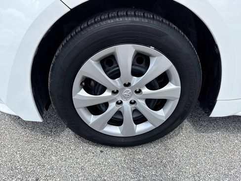Certified 2024 Toyota Corolla LE FWD image 18