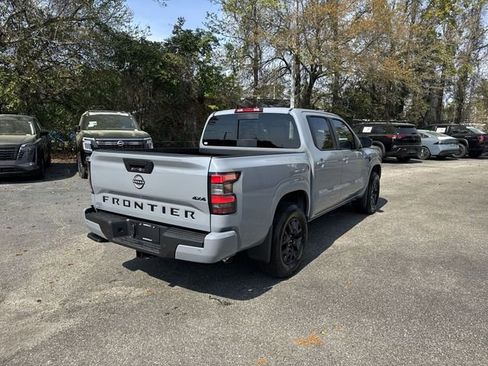 New 2026 Nissan Frontier SV AWD/4WD image 5