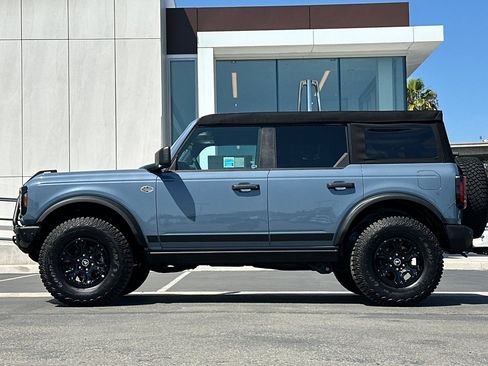 Certified 2024 Ford Bronco Wildtrak AWD/4WD image 6