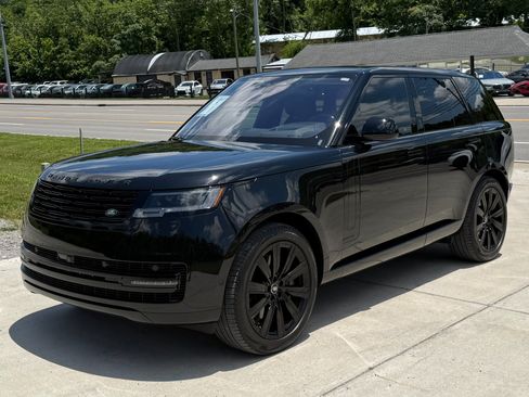 Used 2023 Land Rover Range Rover Autobiography AWD/4WD image 2