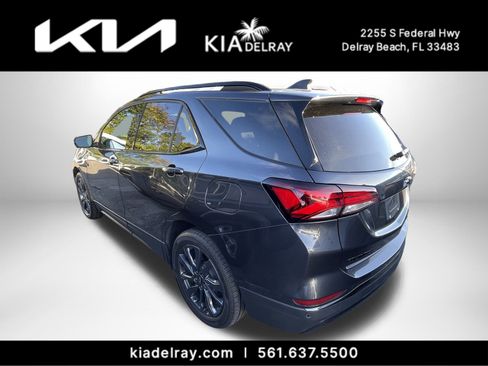 Used 2022 Chevrolet Equinox RS w/ RS Leather Package image 3