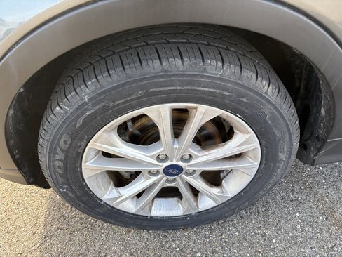 Used 2017 Ford Escape S image 9