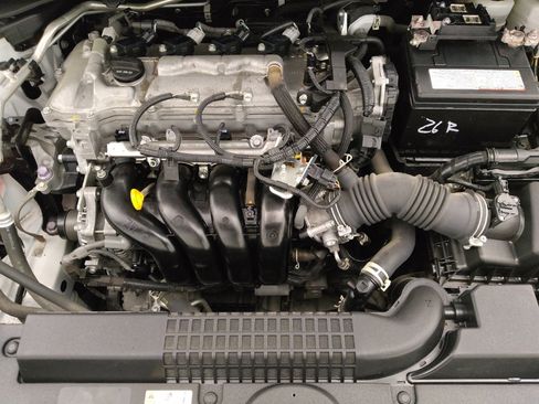 Used 2022 Toyota Corolla LE FWD image 30