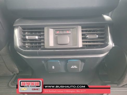 Used 2022 Ford F150 Lariat w/ Equipment Group 502A High AWD/4WD image 11