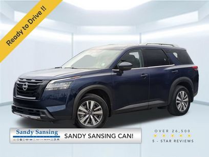 Used 2024 Nissan Pathfinder SL w/ Black Appearance Package