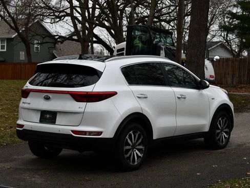 Used 2017 Kia Sportage EX w/ EX Technology Package AWD/4WD image 4