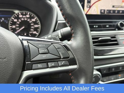 Used 2023 Nissan Altima 2.5 SR w/ SR Premium Package FWD image 18